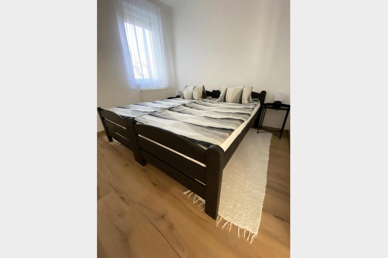 Andrea Apartmanok 2 Hajduszoboszlo Luaran gambar