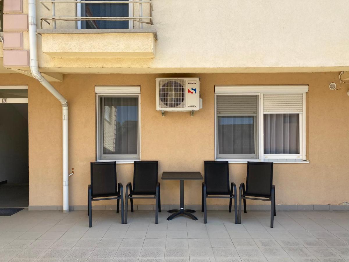 Andrea Apartmanok 2 Hajduszoboszlo Luaran gambar